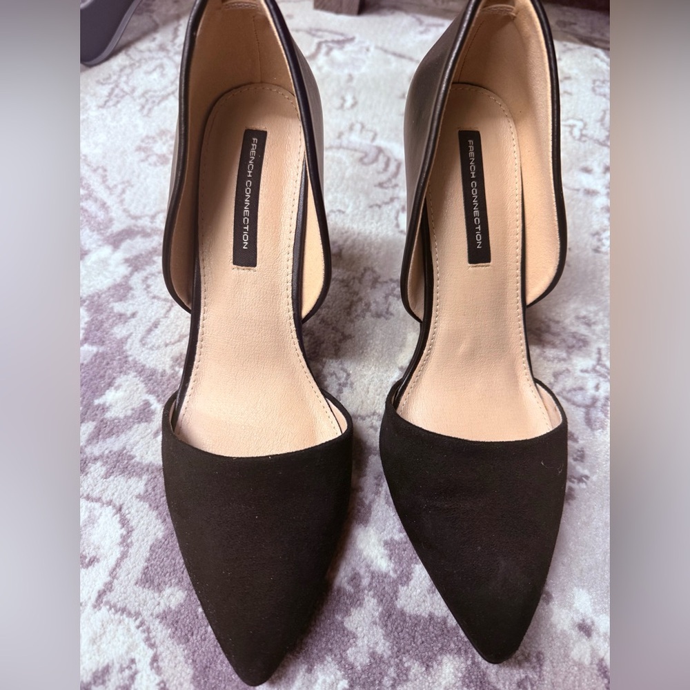 French Connection Black Pump heels